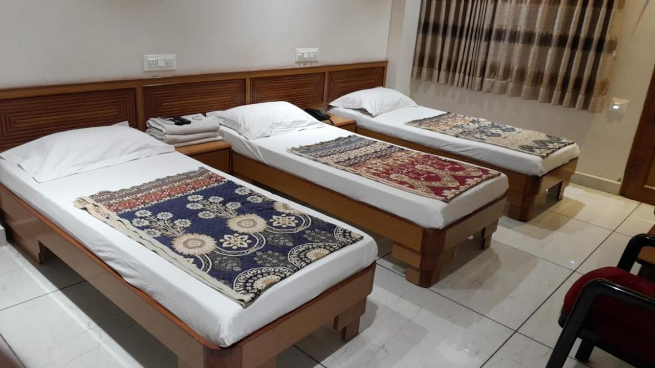 Hotel Ankit Virpur Kültér fotó